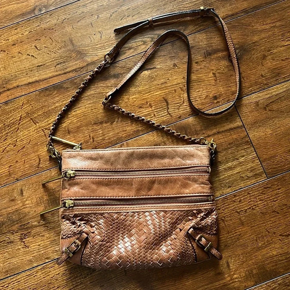 Elliott Lucca Handbags - Elliot Lucca crossbody